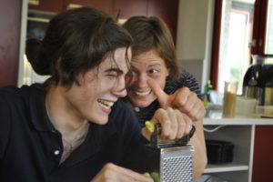 Reha-Schüler mit Lehrerin 