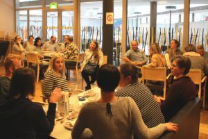 Reflexion im Anschluß an das Frühstück im Dunkeln mit Nicole Wimmer