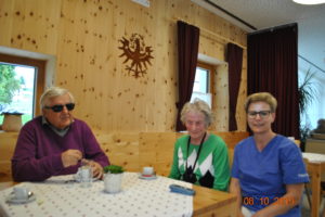 Haus Maria, Natters, BSVT Obmann Klaus Guggenberger,  BSVT Mitglied und Bewohnerin Maria Hautz, Pflegedienstleiterin Rosmarie Jäger