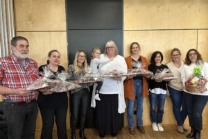 Bild1: Reinhold P., Sylvia P., Barbara R., Brigitte A. mit Anna-Lena, Birgit B., Gabi W., Sabine K., Pinar C.;