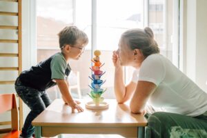 Frühförderin mit Frühförderkind